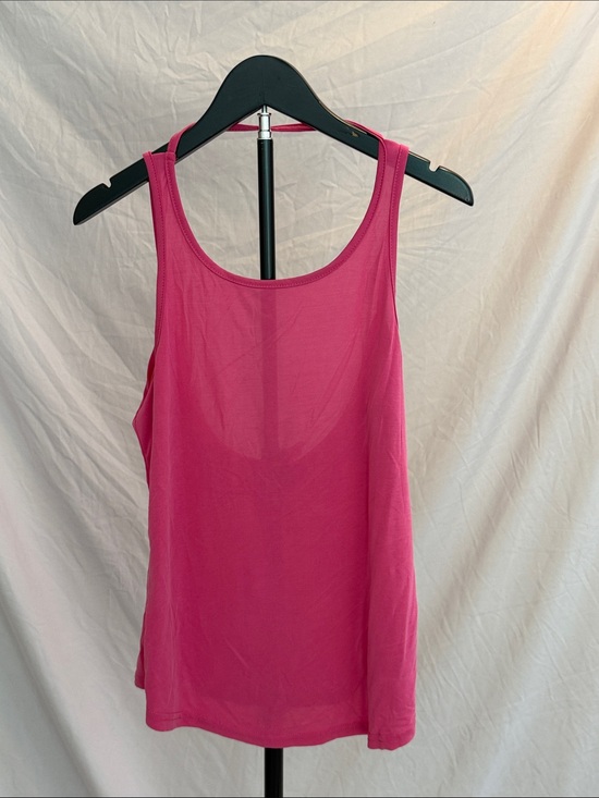Tops - Women's Sleeveless Tank Tops